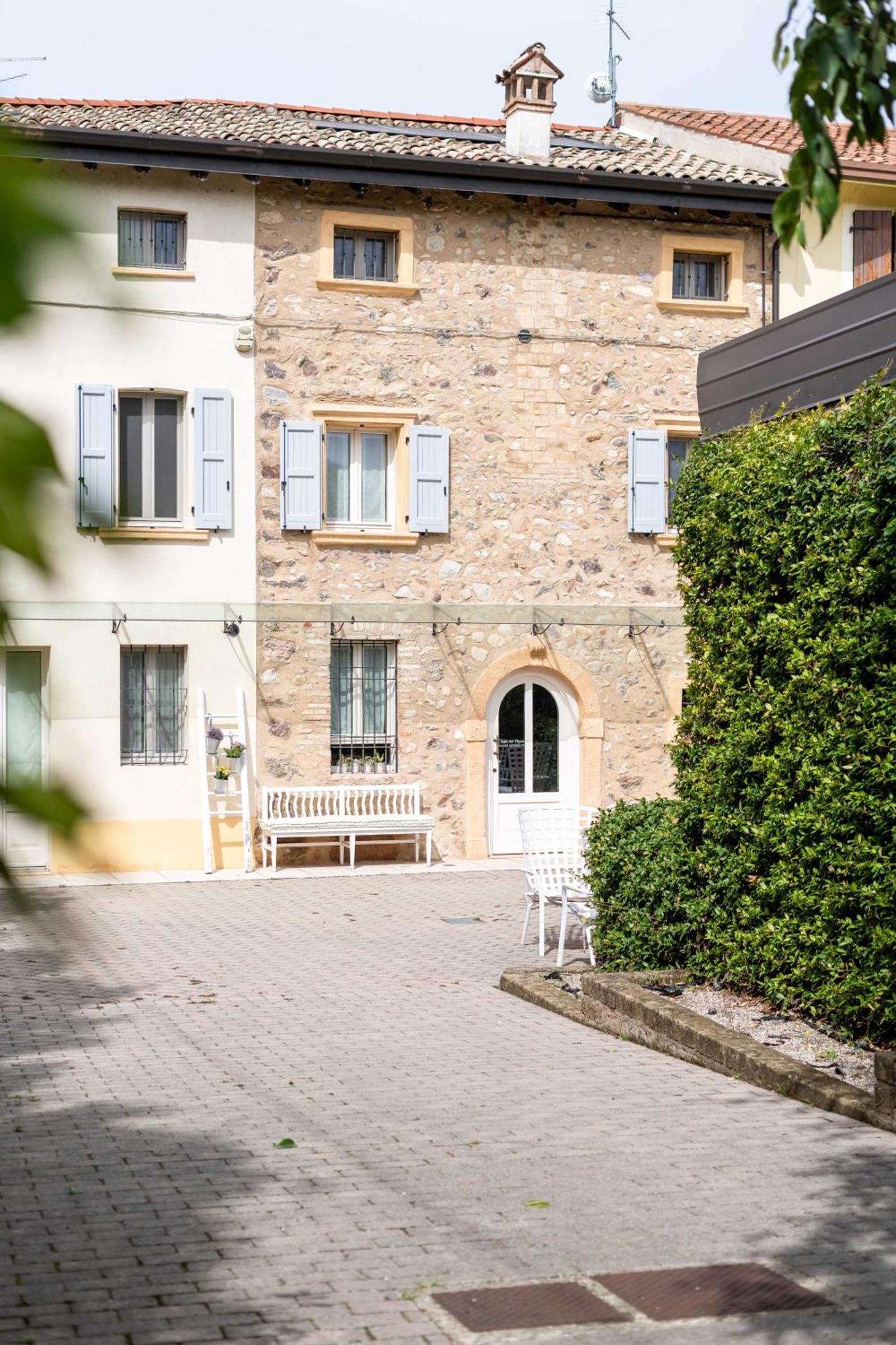 Casal Del Pigno Bed and Breakfast Peschiera del Garda Buitenkant foto